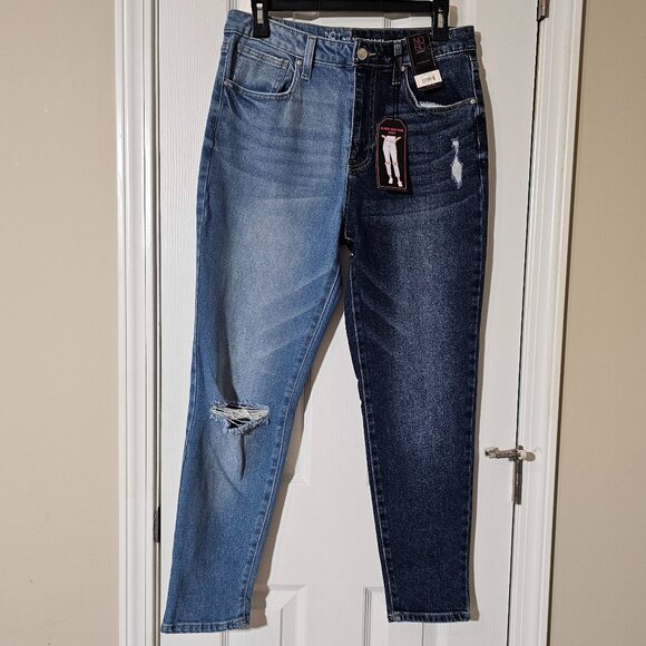 No Boundaries - Super High Rise Destructed - Mom Jeans - Juniors Size 11 - NWT 3 - Picture 1 of 13